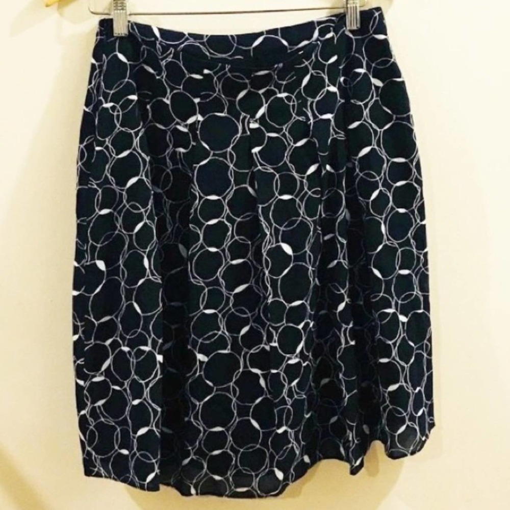 Liz Claiborne Geometric Print Skirt Navy Size 6